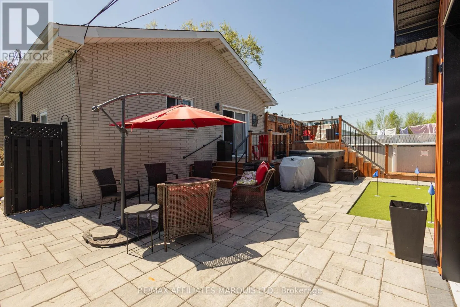 420 BEACH AVENUE