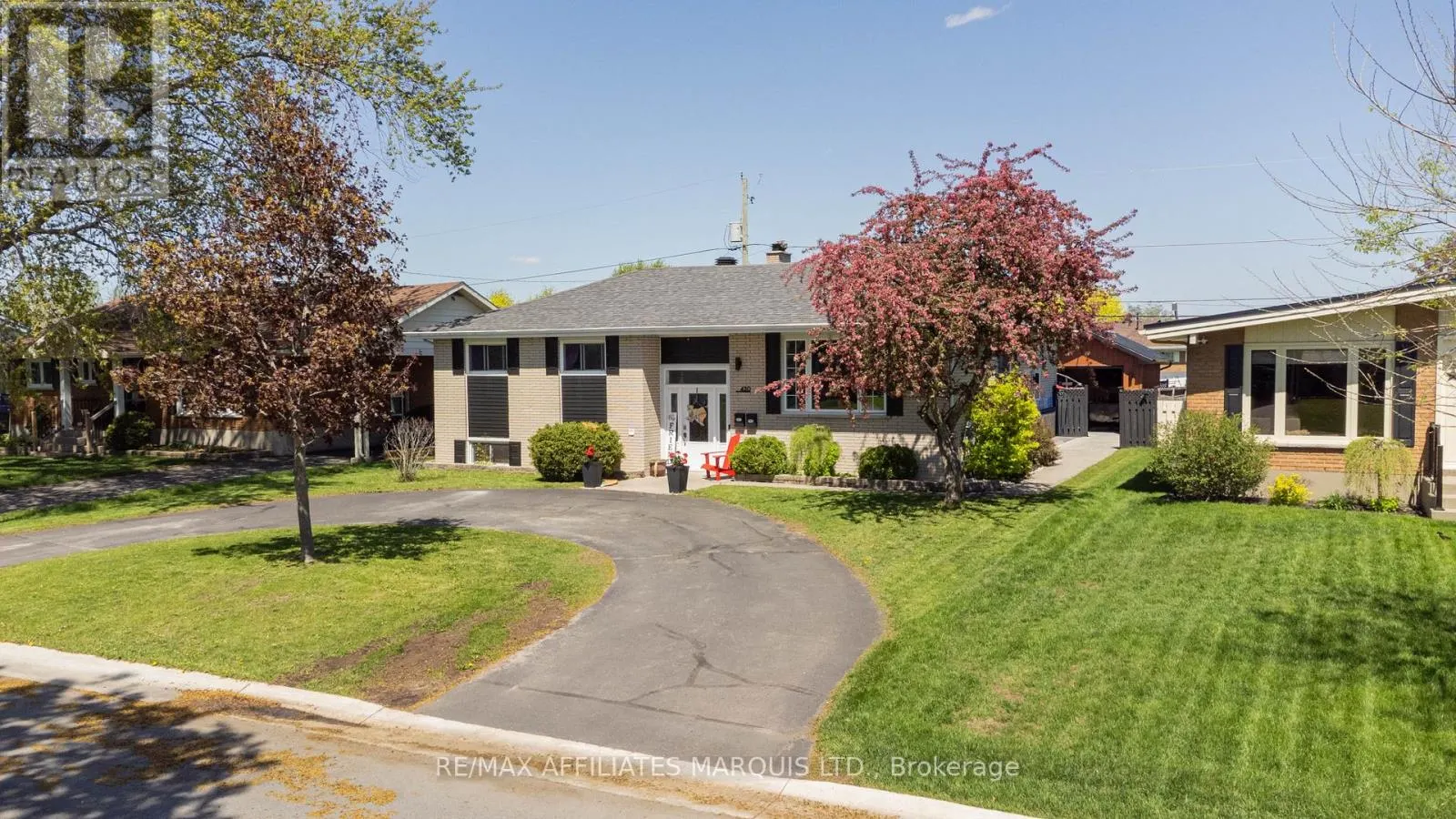 420 BEACH AVENUE