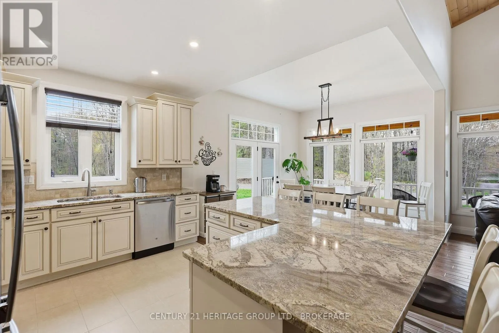 173 CASTLE ROCK LANE