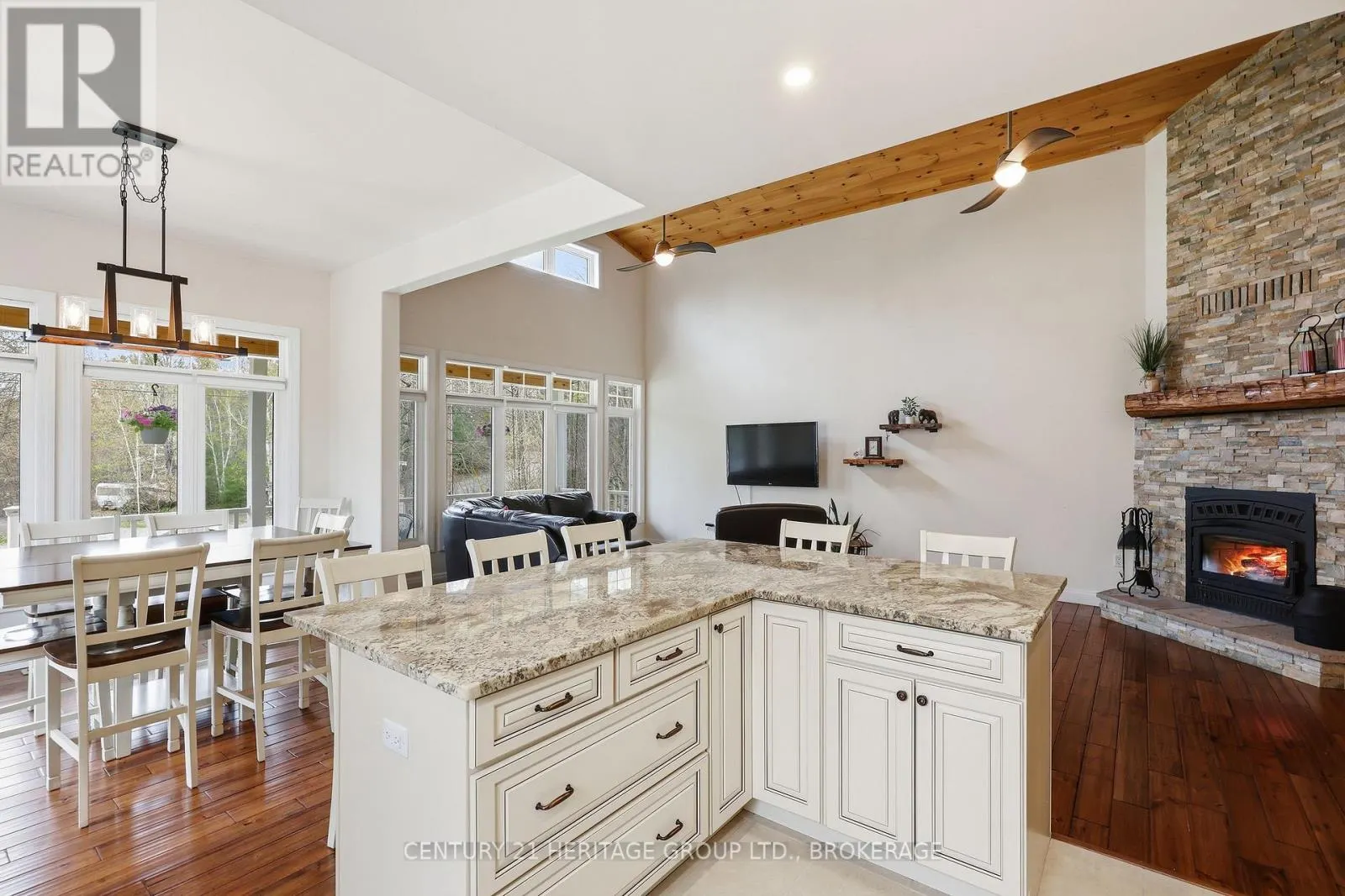 173 CASTLE ROCK LANE
