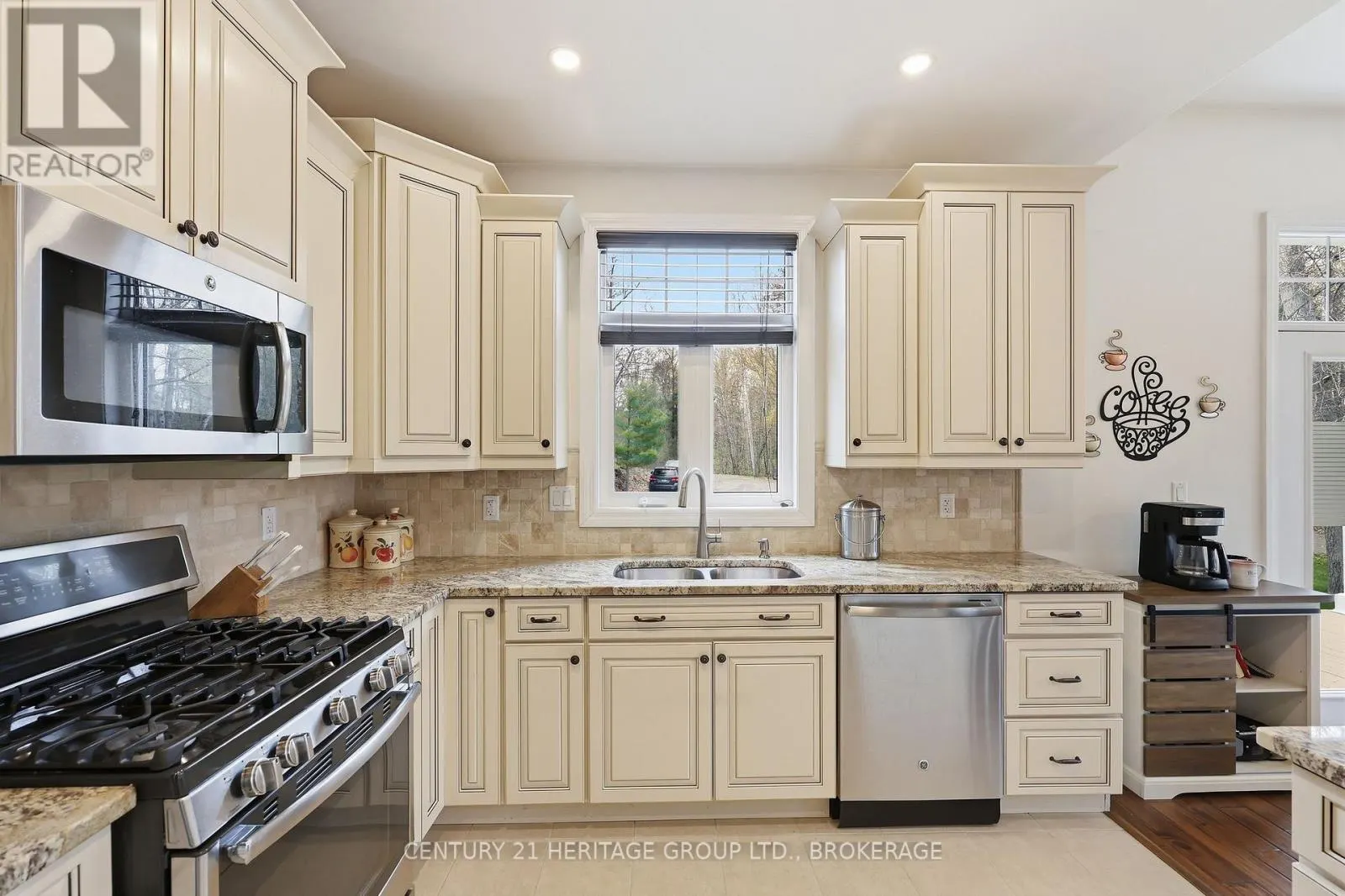 173 CASTLE ROCK LANE
