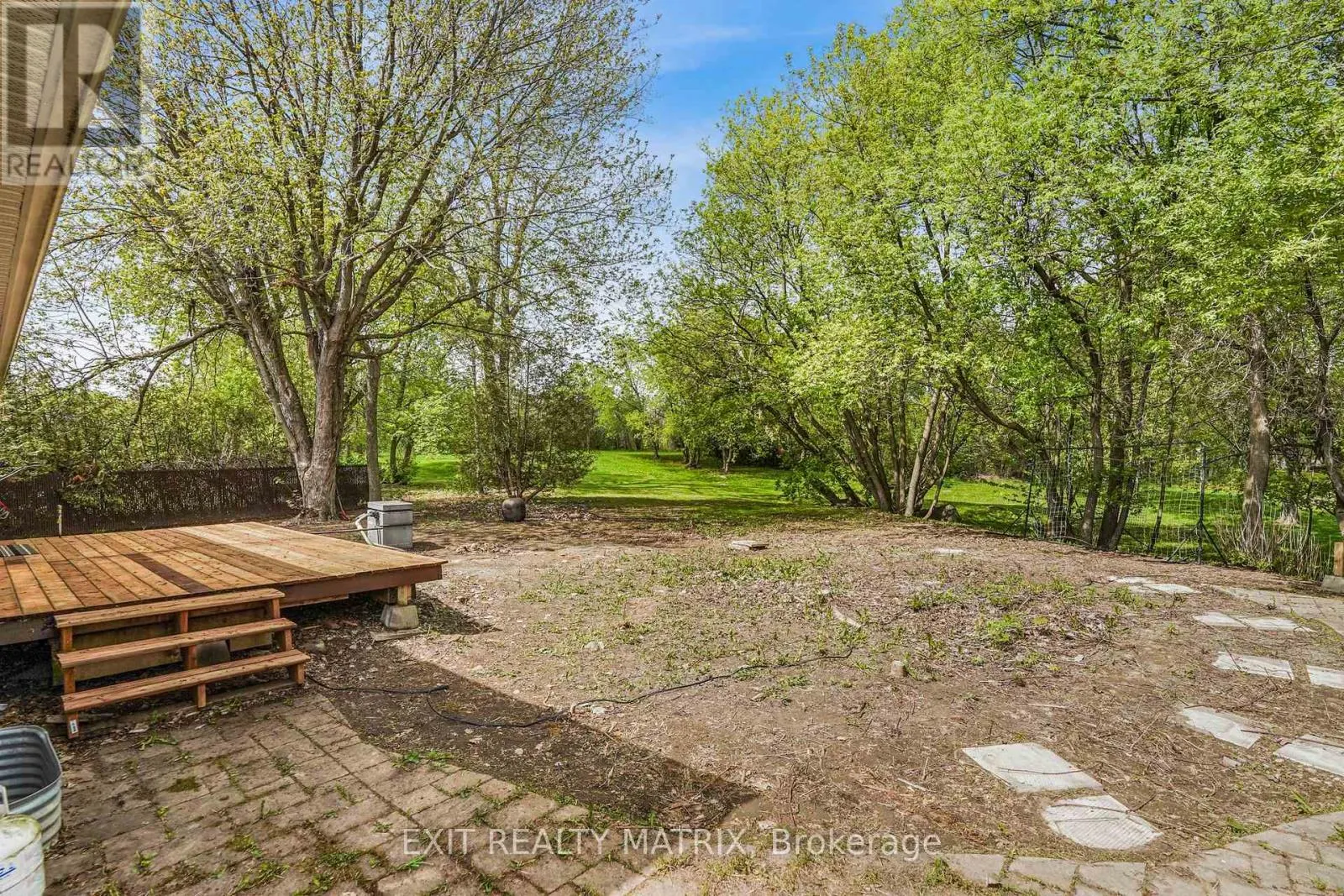 136 MARTEL CRESCENT
