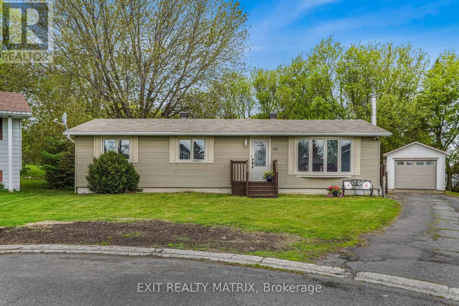 136 MARTEL CRESCENT