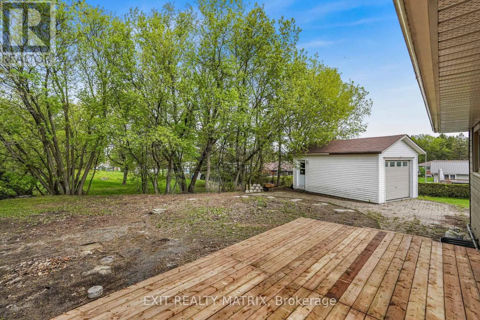 136 MARTEL CRESCENT