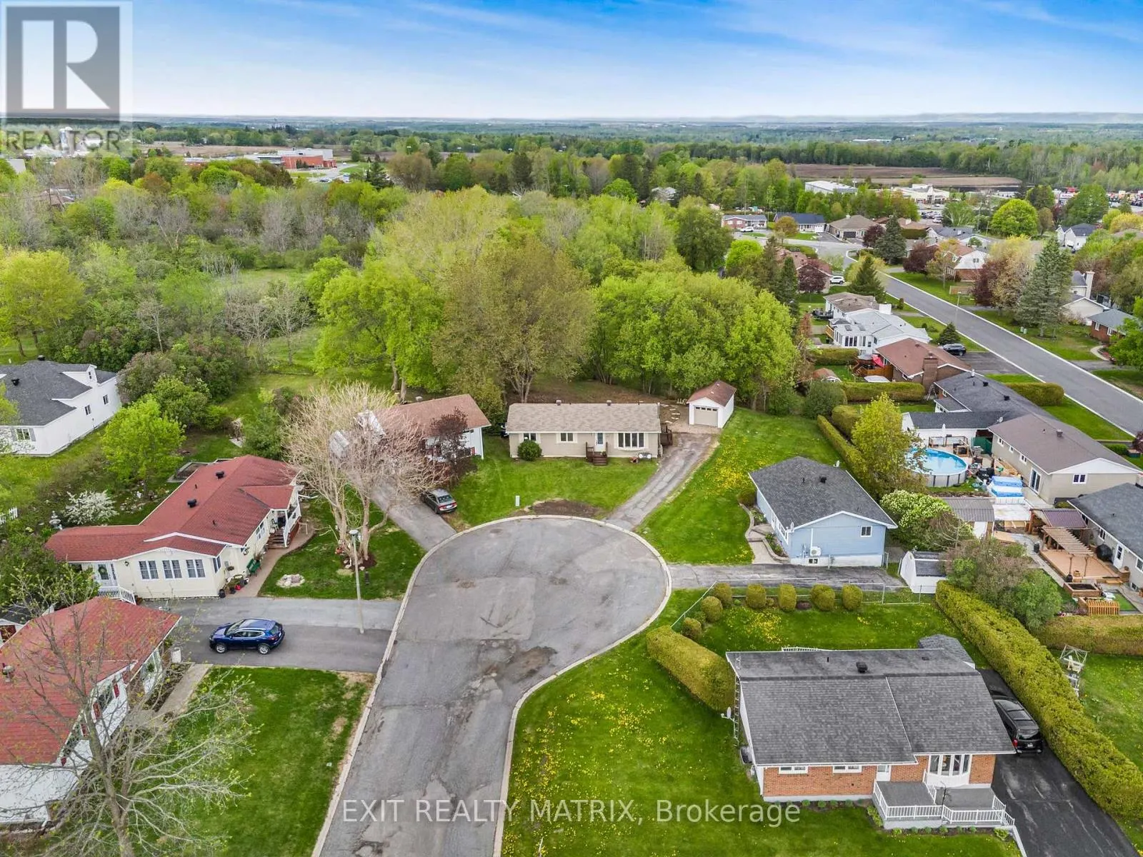 136 MARTEL CRESCENT