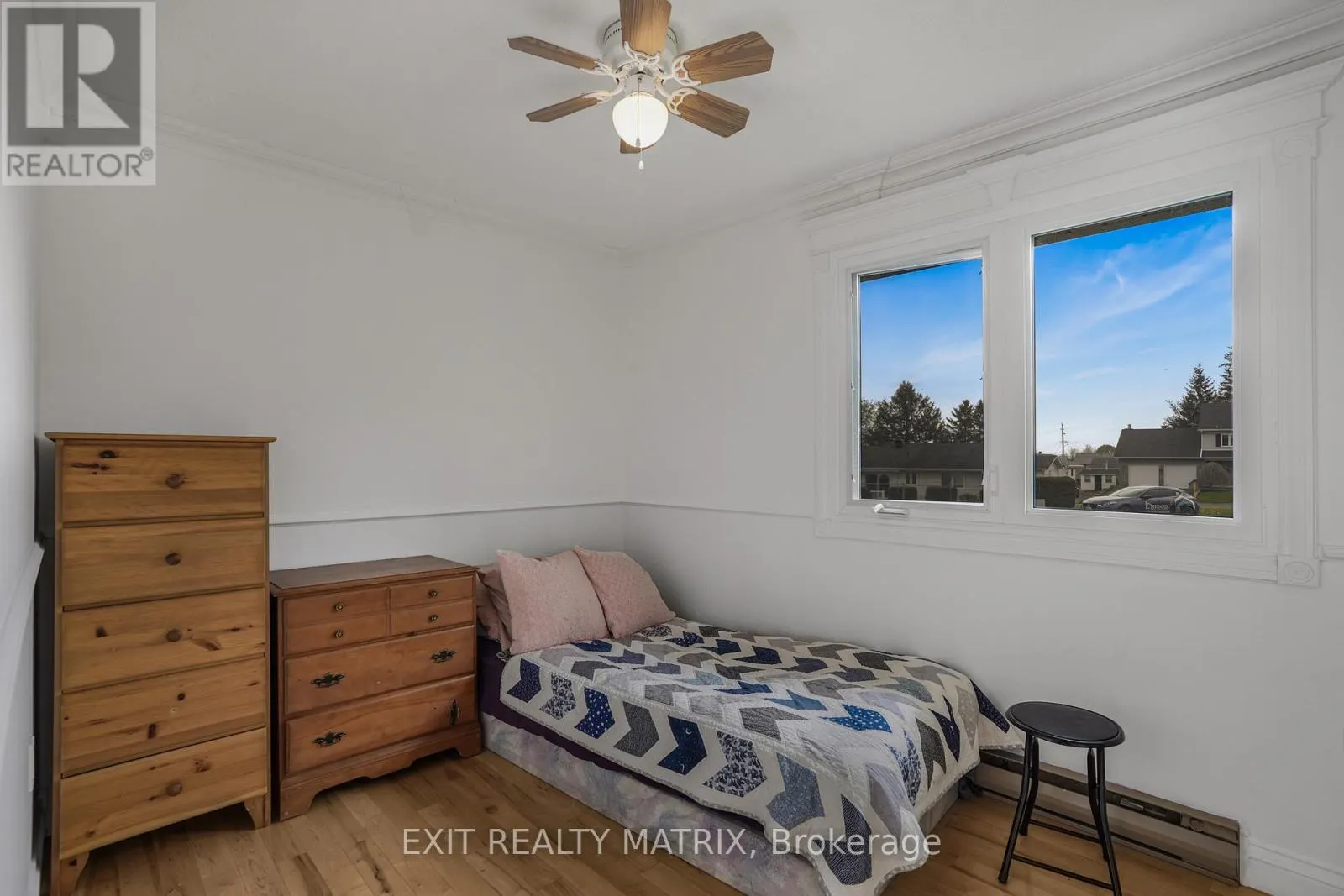136 MARTEL CRESCENT