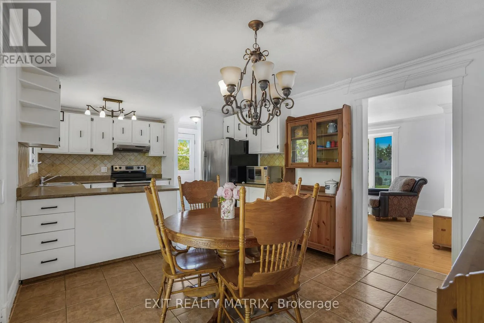 136 MARTEL CRESCENT