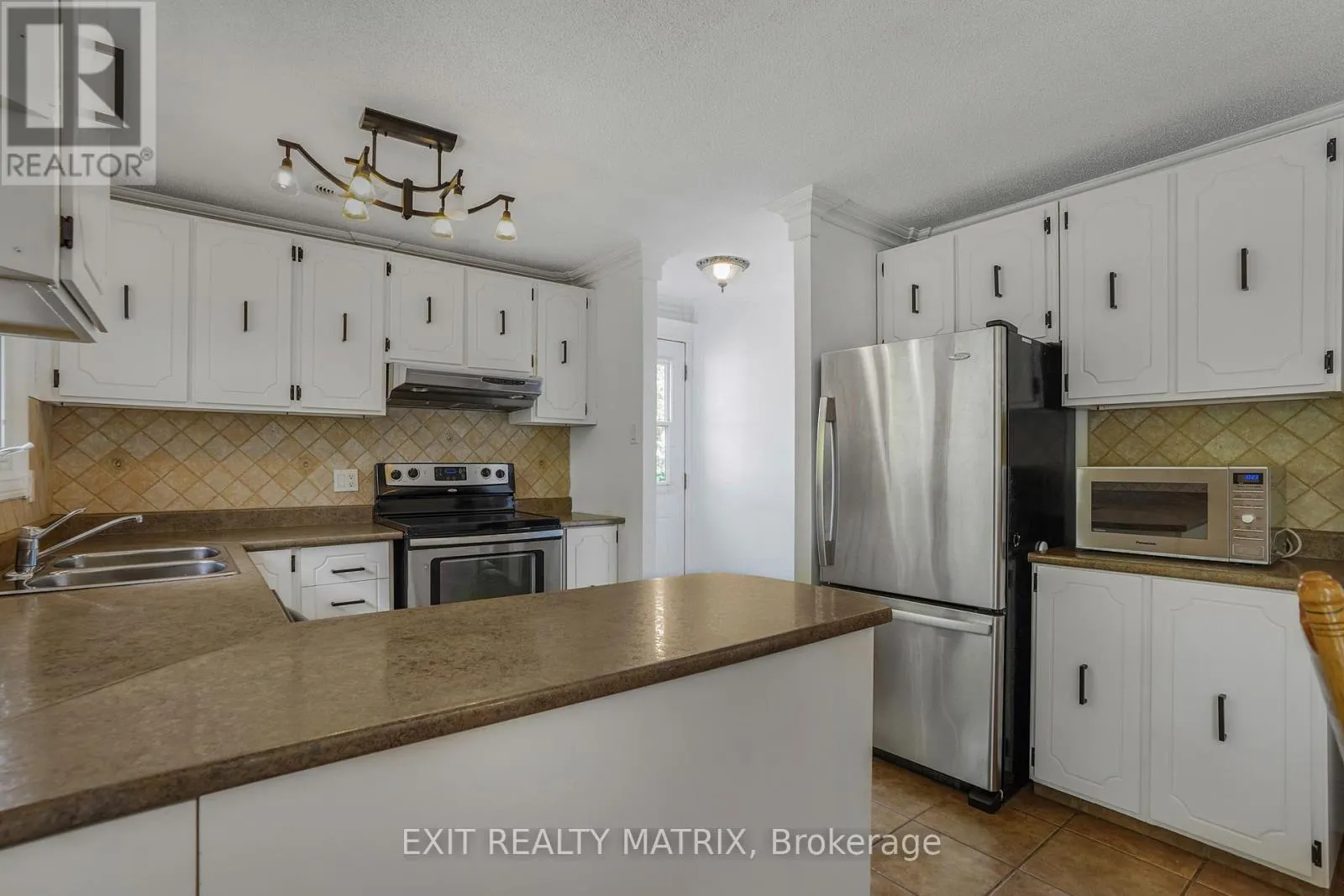 136 MARTEL CRESCENT