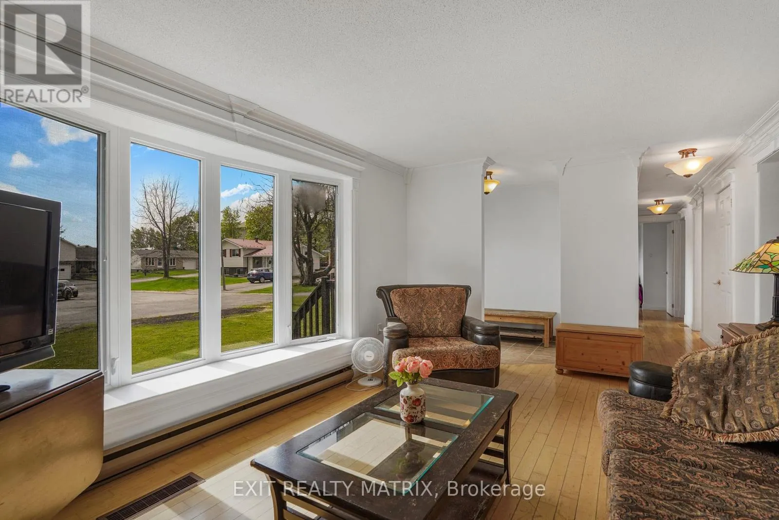 136 MARTEL CRESCENT