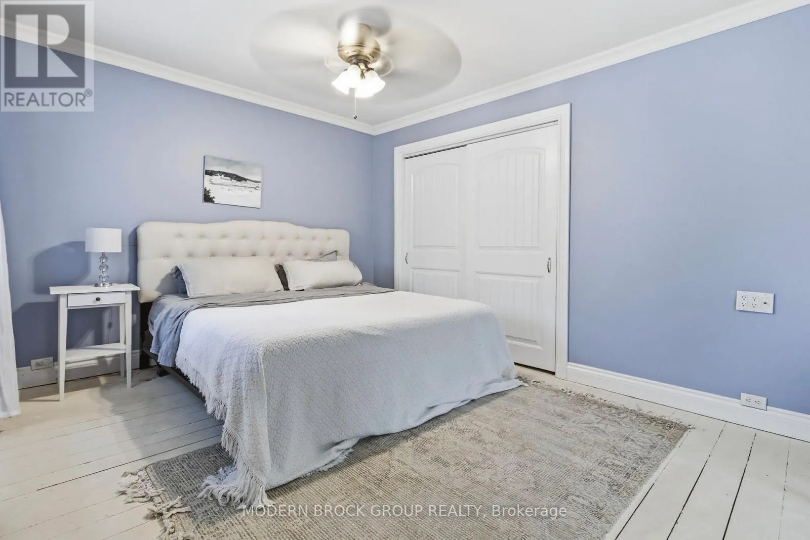 254 KING STREET E