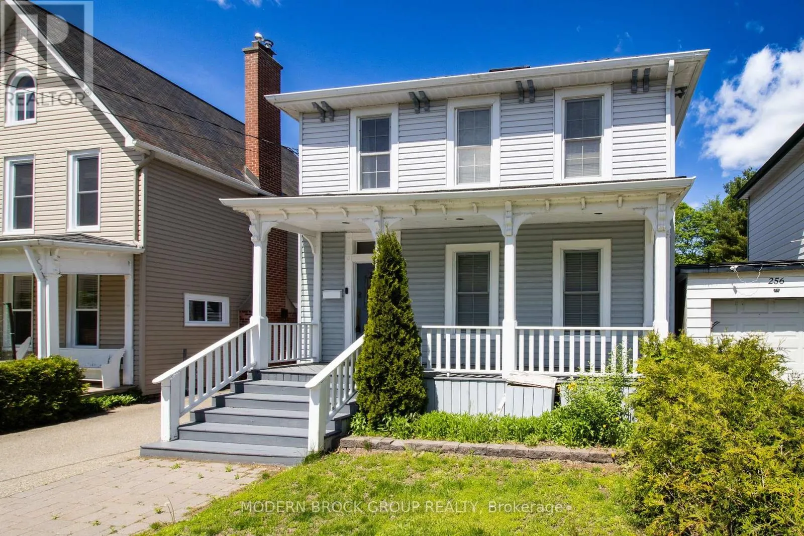 254 KING STREET E