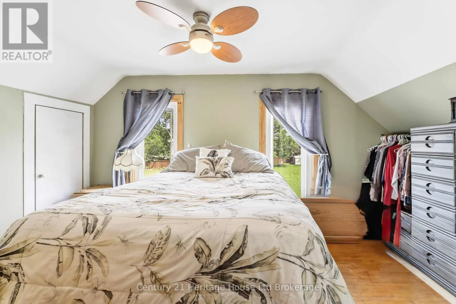 34 HUMBOLDT PARKWAY