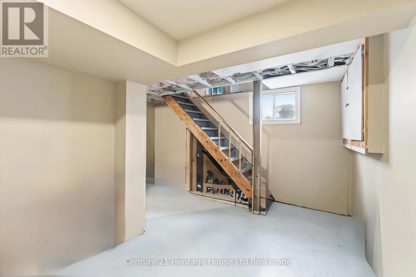 34 HUMBOLDT PARKWAY