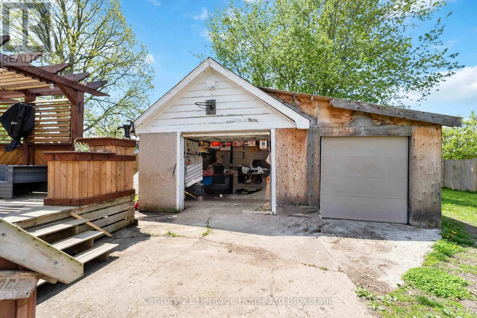 34 HUMBOLDT PARKWAY