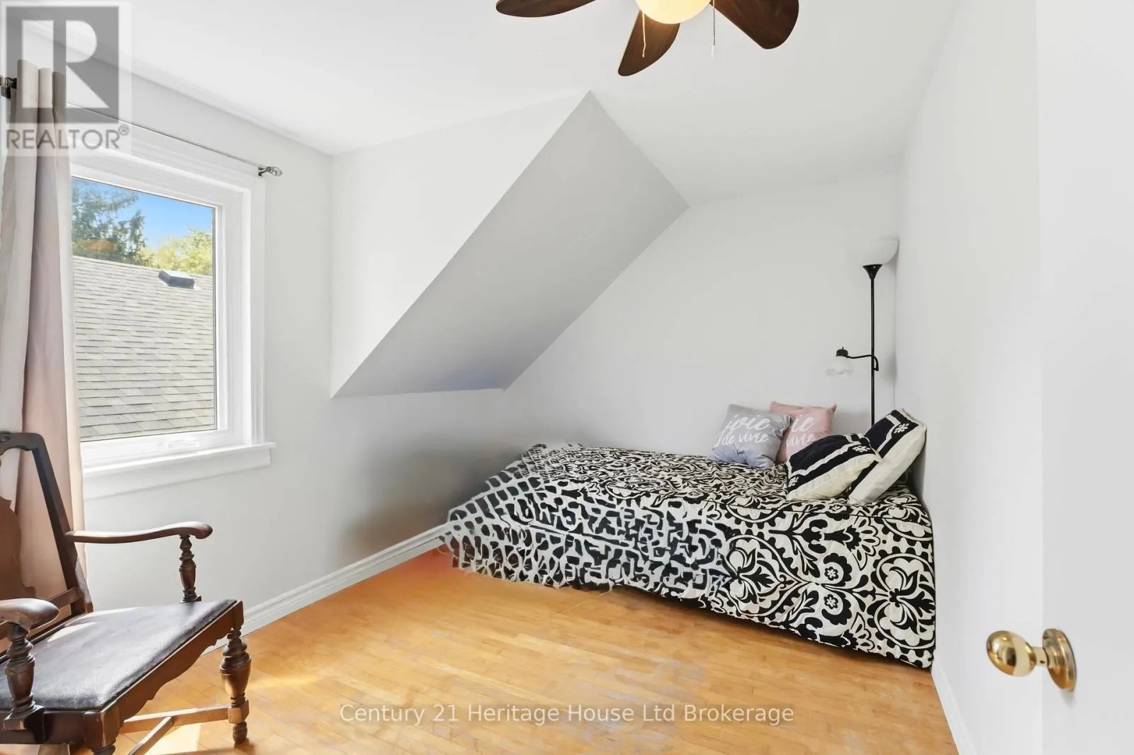 34 HUMBOLDT PARKWAY