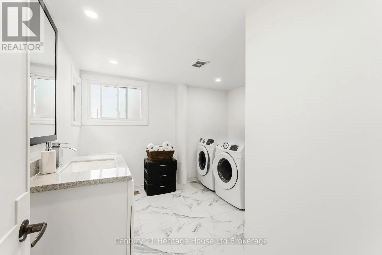 34 HUMBOLDT PARKWAY