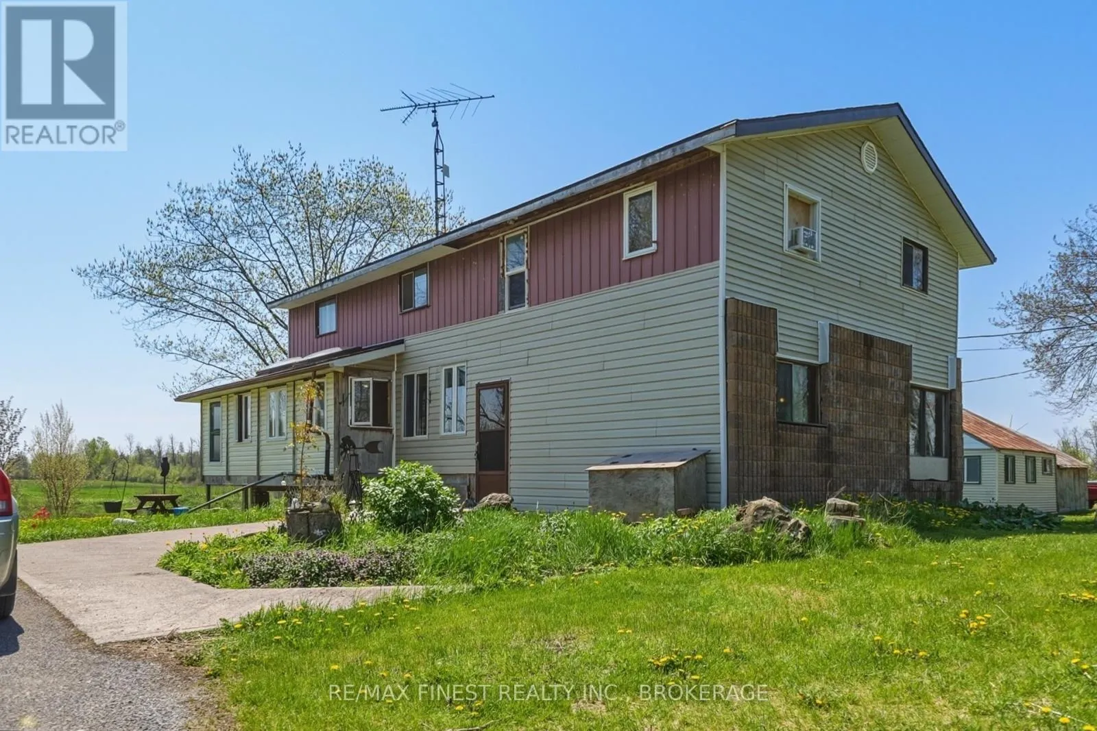 602 CATON ROAD