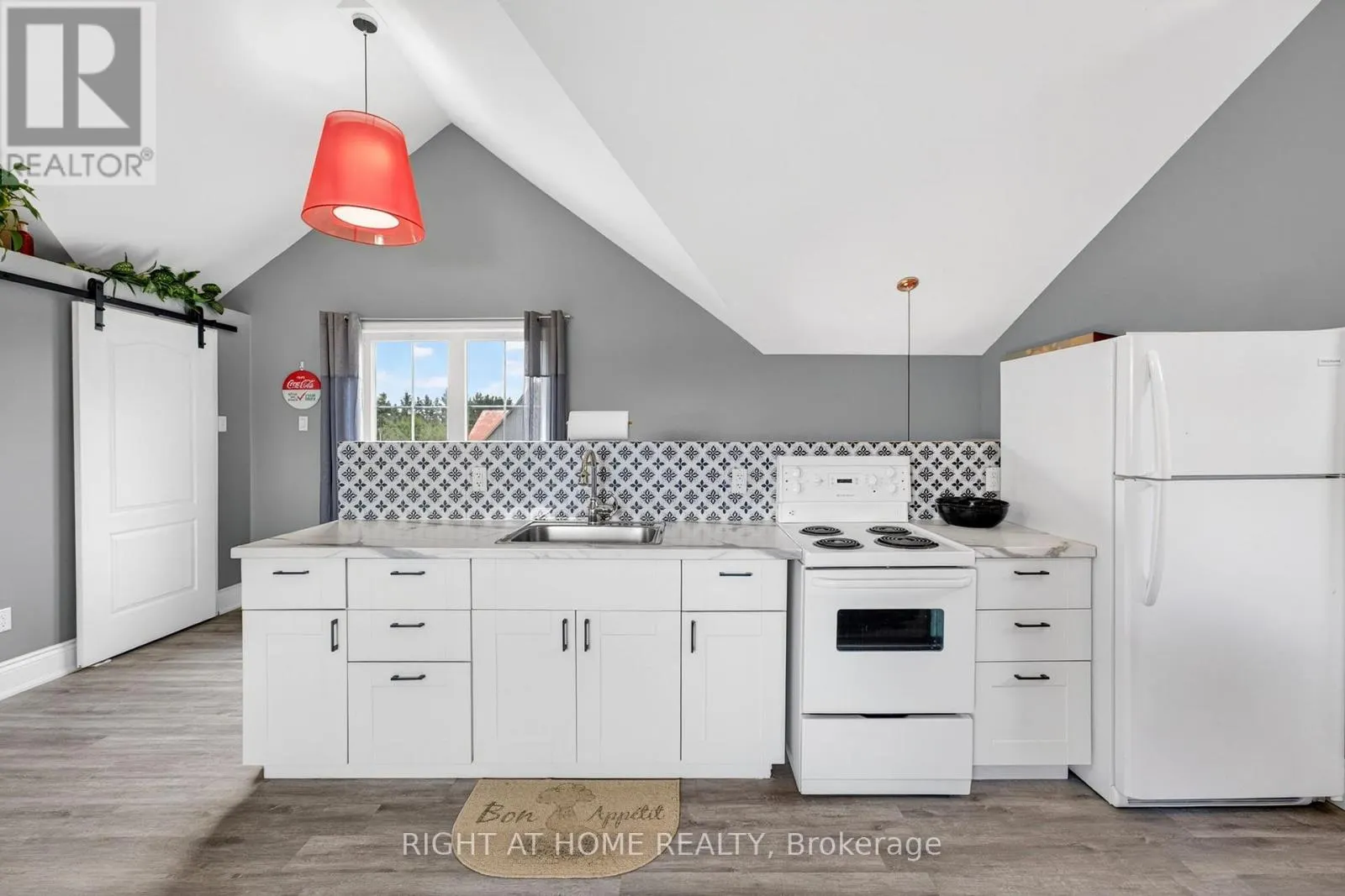 362 SHORT POINT ROAD