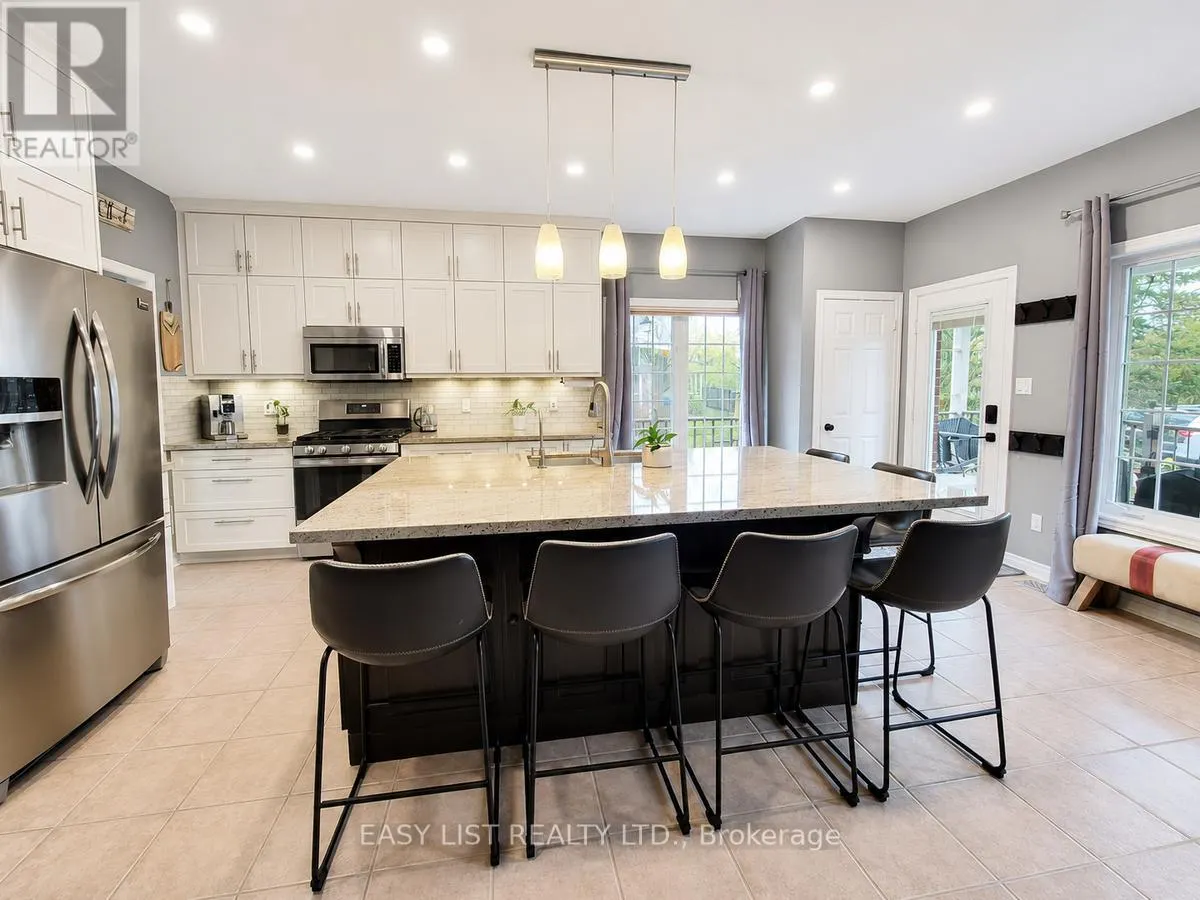 111 PARKVIEW LANE