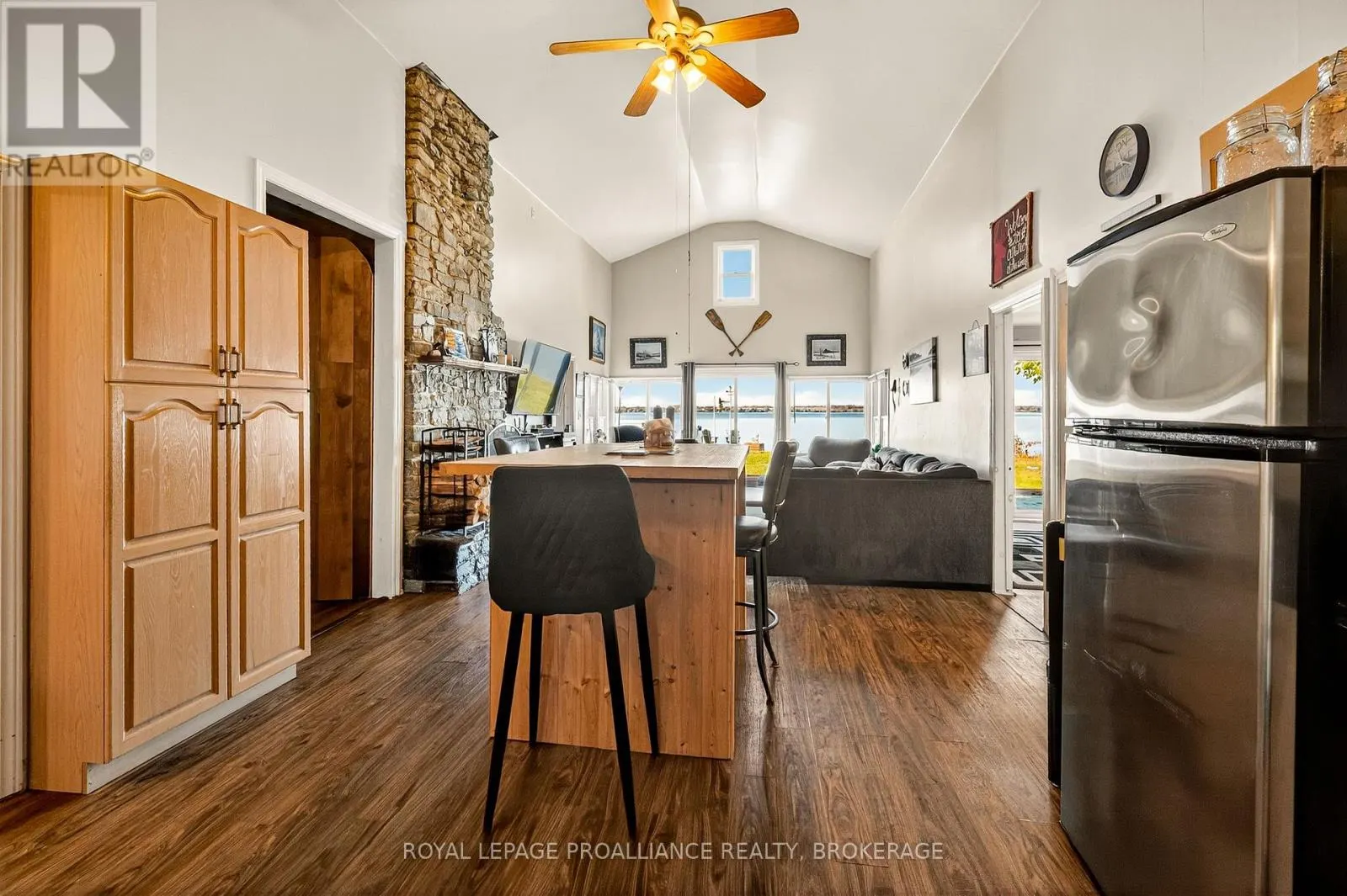 14B MORGAN'S POINT LANE