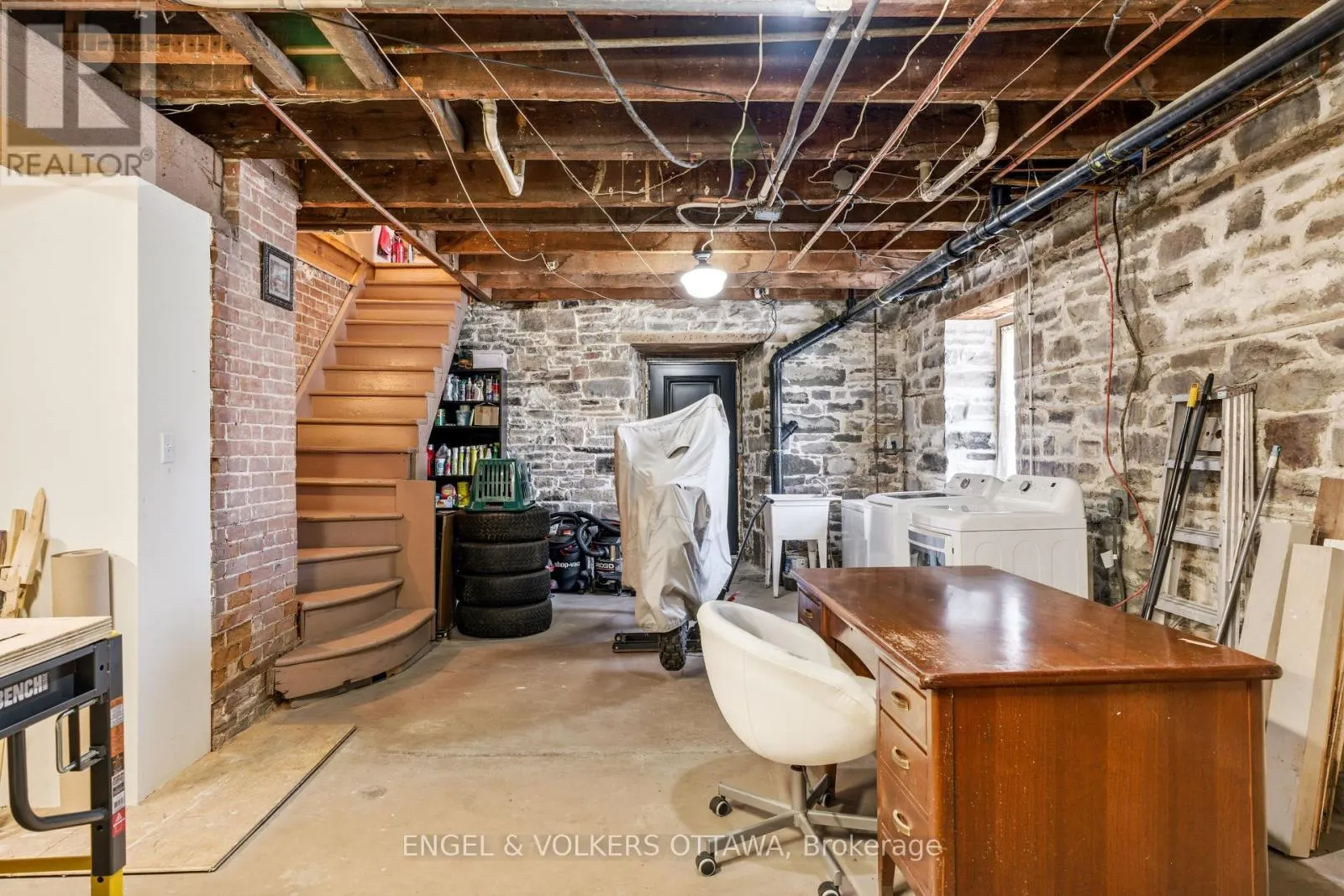 382 MCGILL STREET