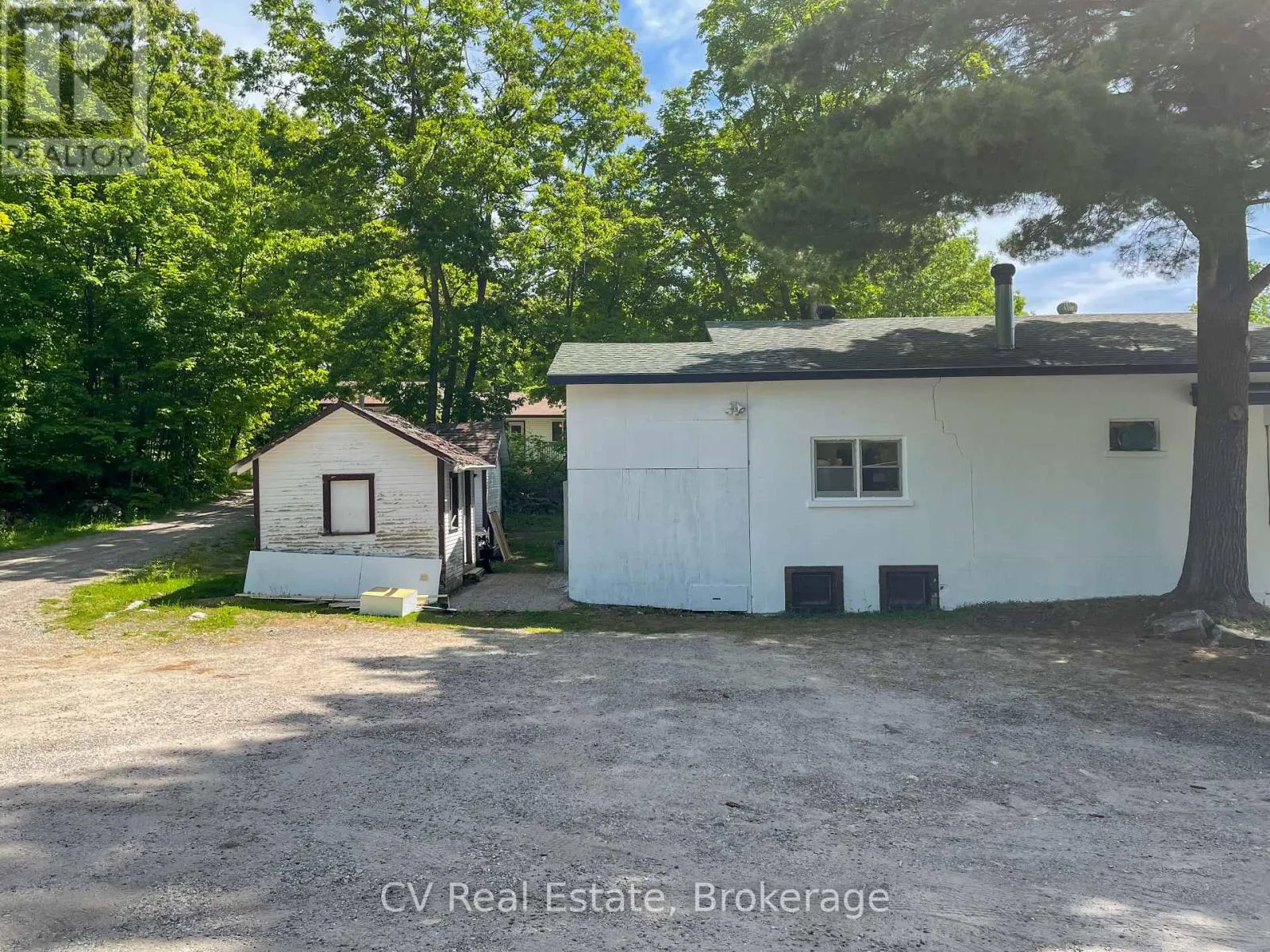 1 - 1001 JUDDHAVEN ROAD #1