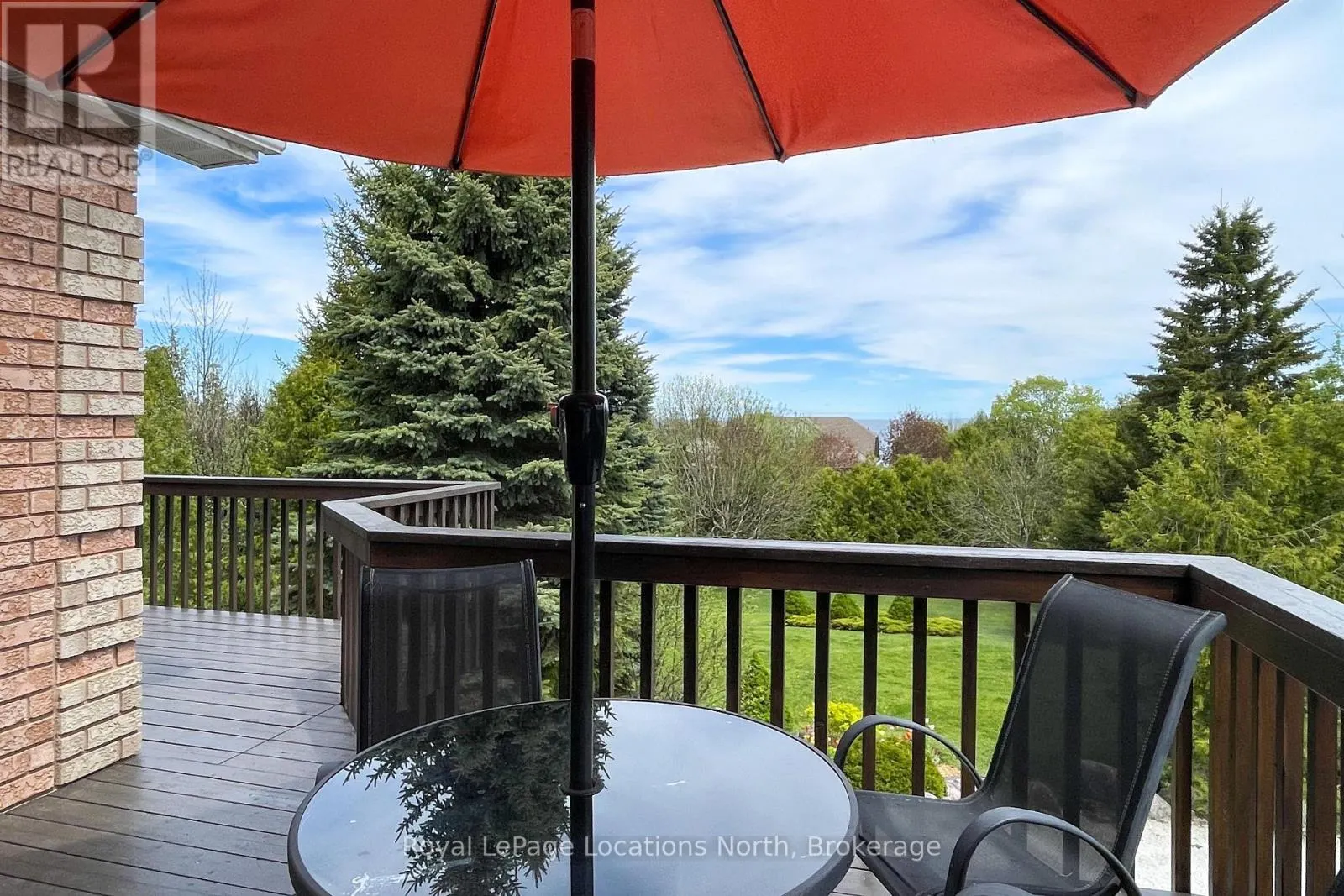 252 LAKESHORE ROAD N