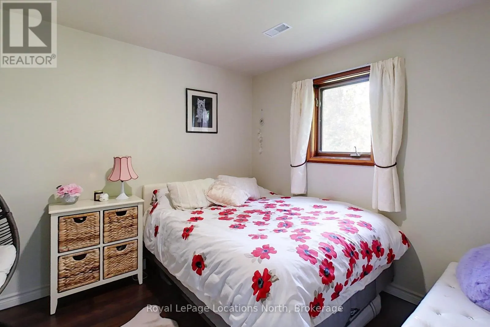 252 LAKESHORE ROAD N