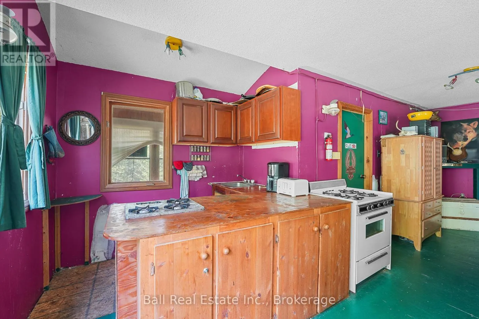 174 MOON LINE ROAD N