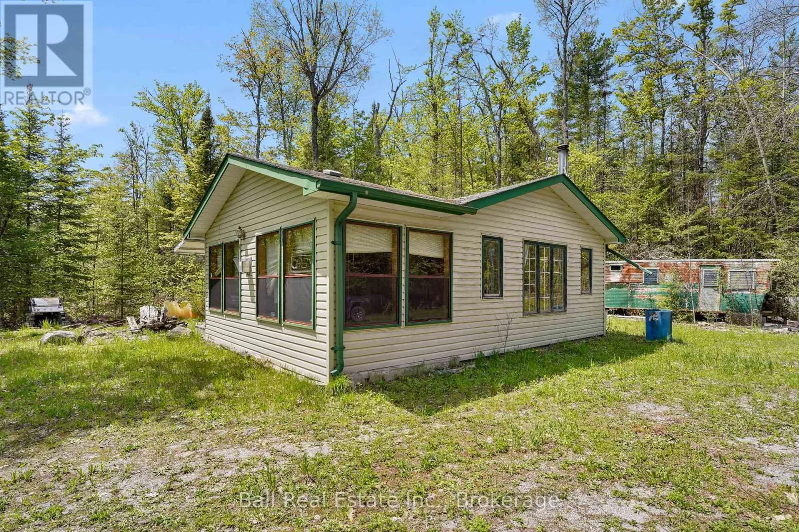174 MOON LINE ROAD N
