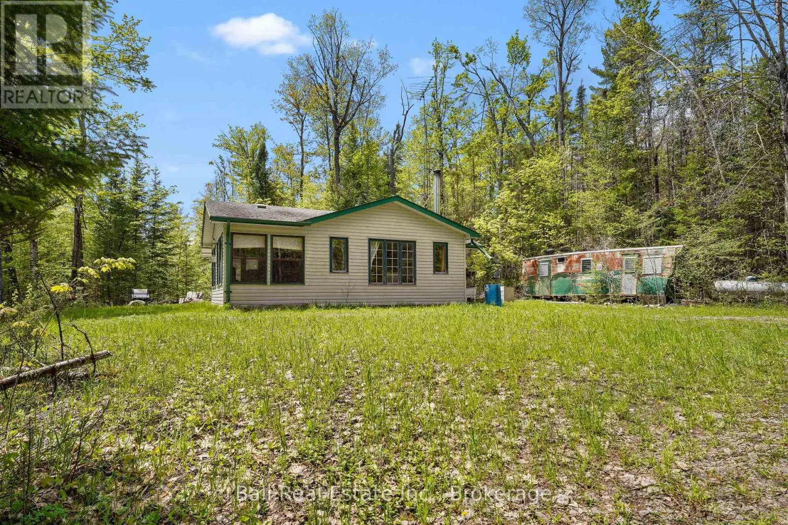 174 MOON LINE ROAD N