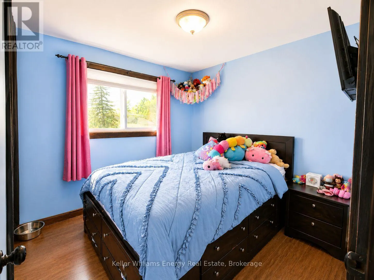 245 SMART CRESCENT