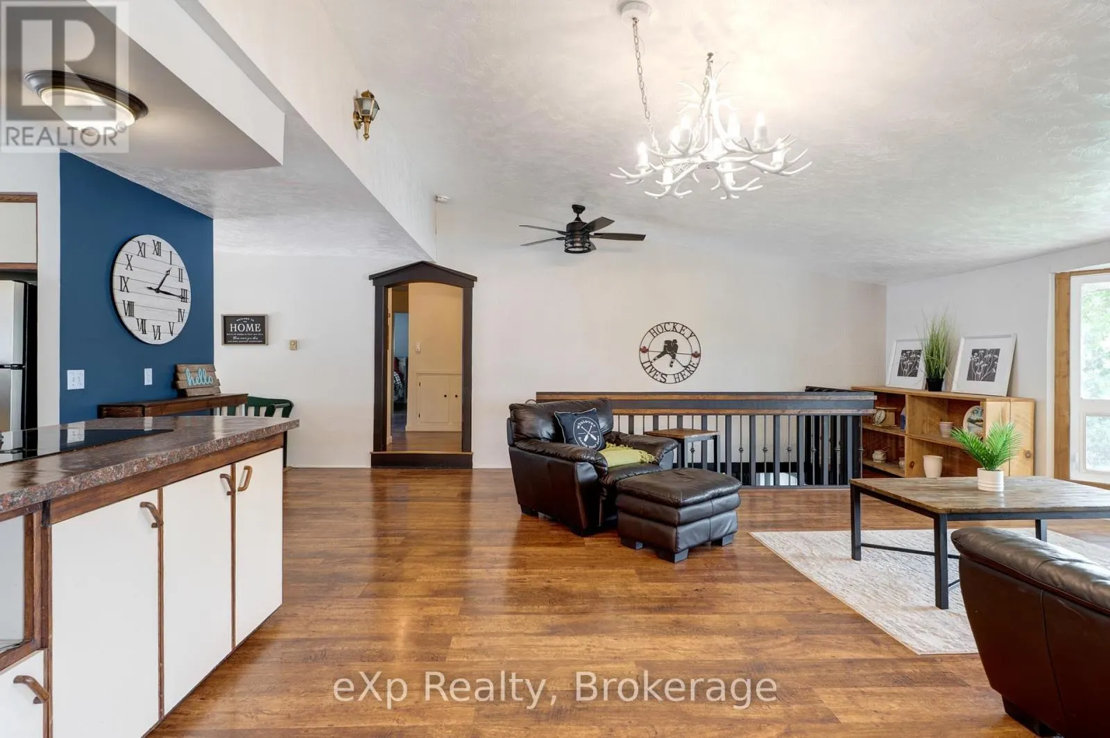 688A PREVOST ROAD