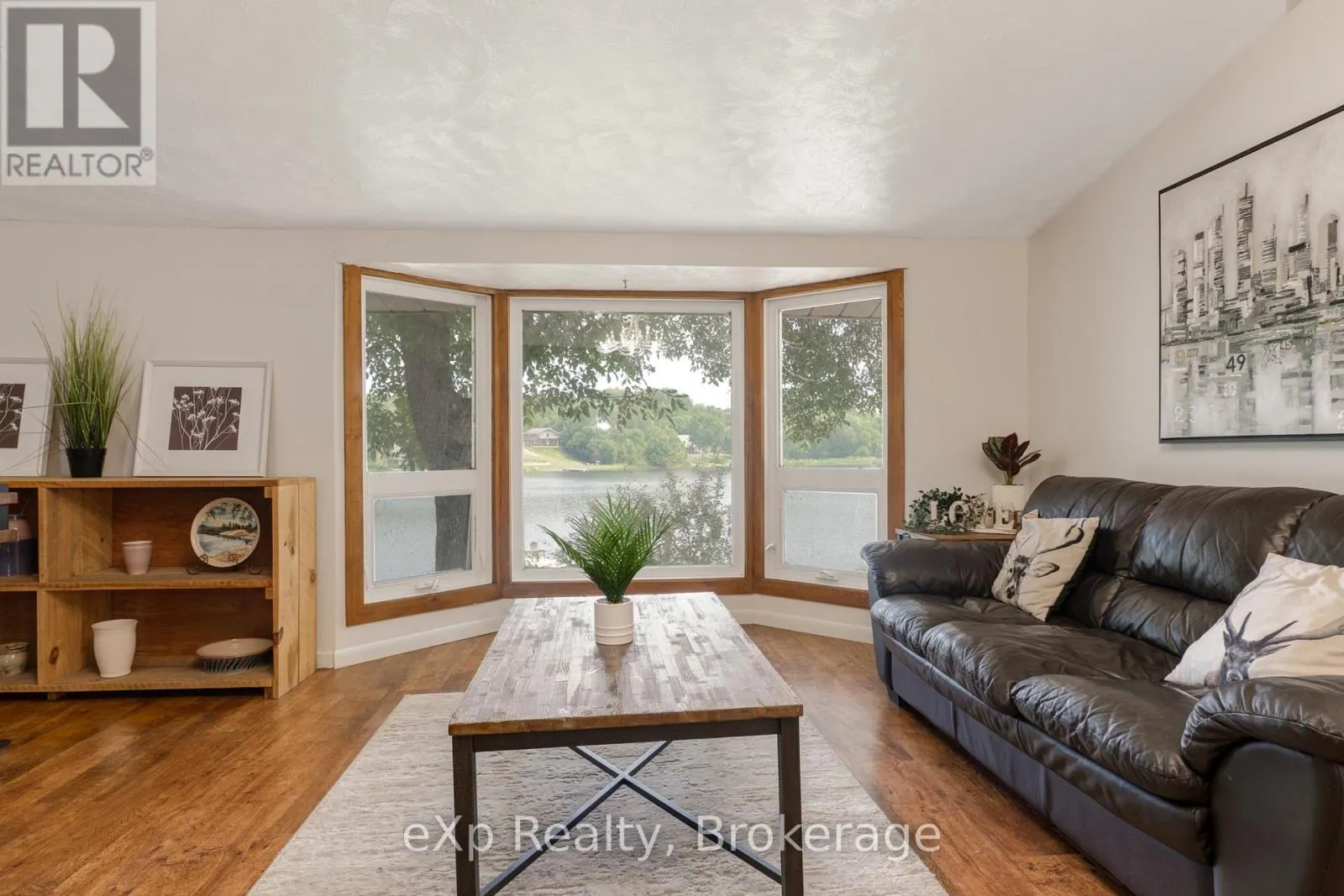 688A PREVOST ROAD