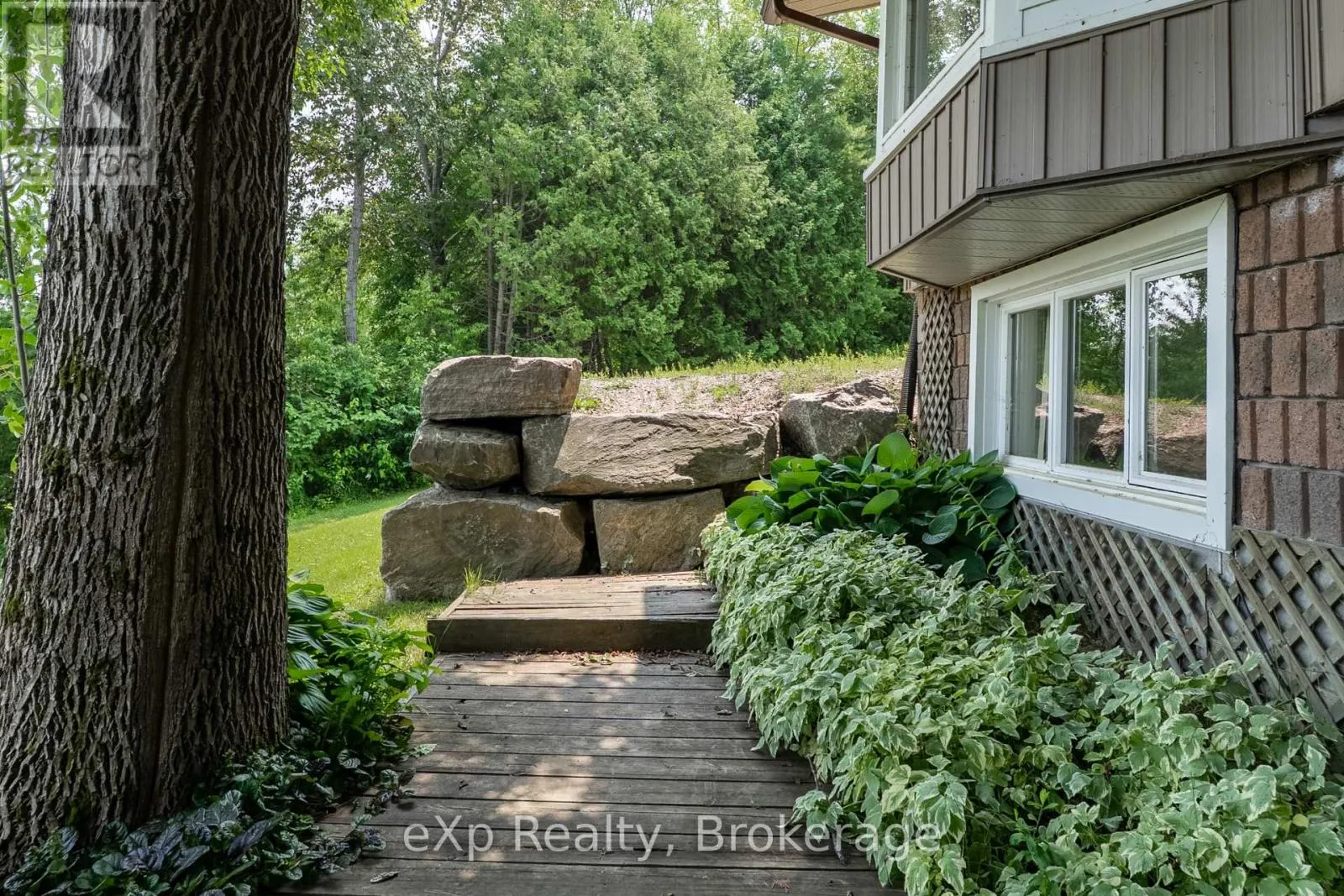 688A PREVOST ROAD