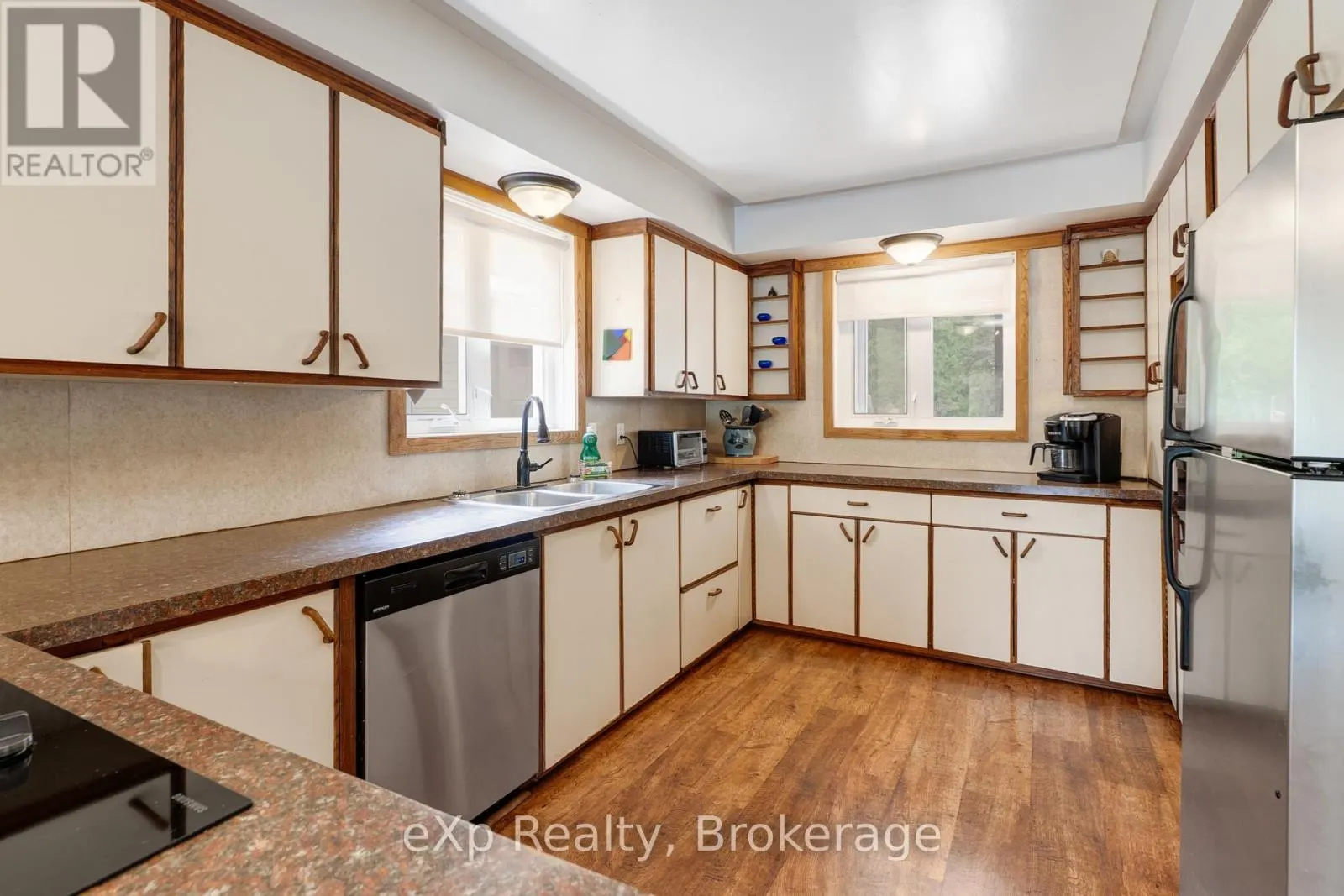 688A PREVOST ROAD