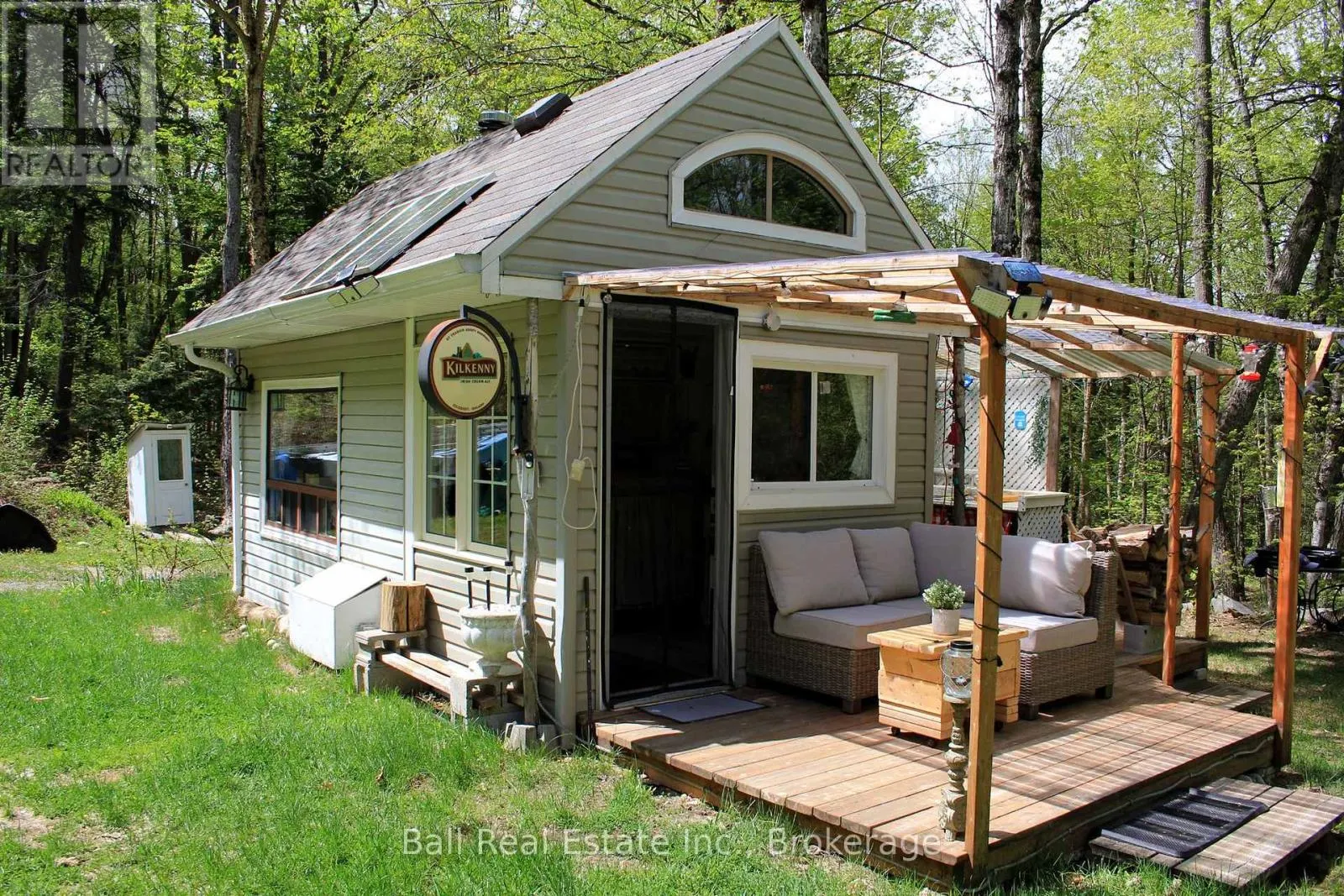 495 FOREST VIEW ROAD