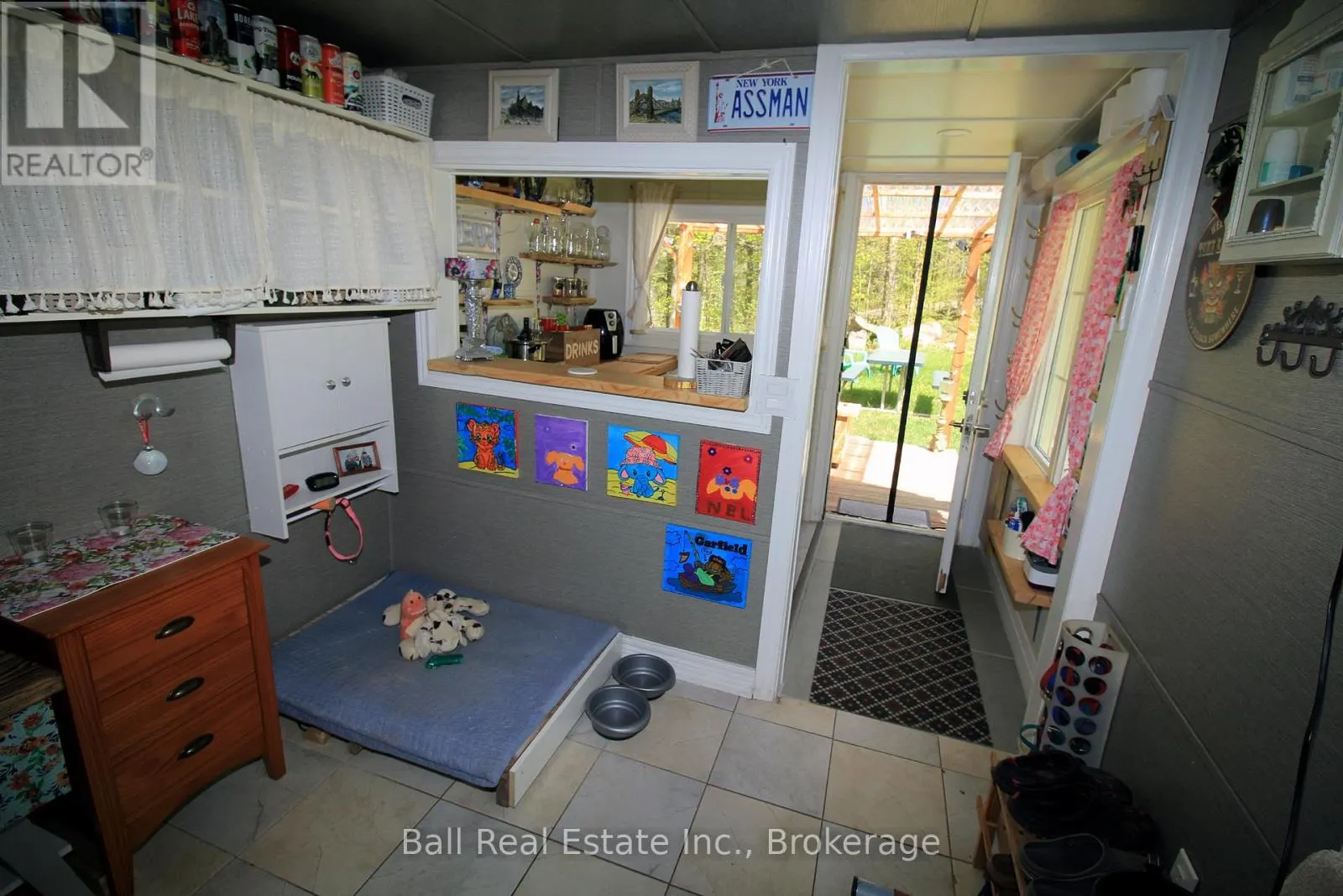 495 FOREST VIEW ROAD