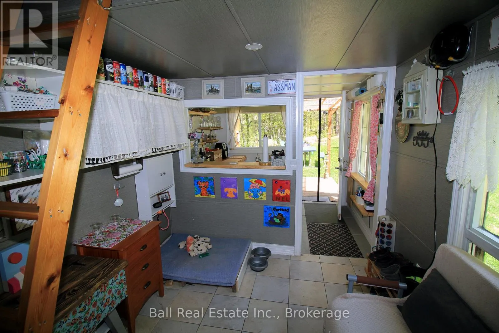 495 FOREST VIEW ROAD