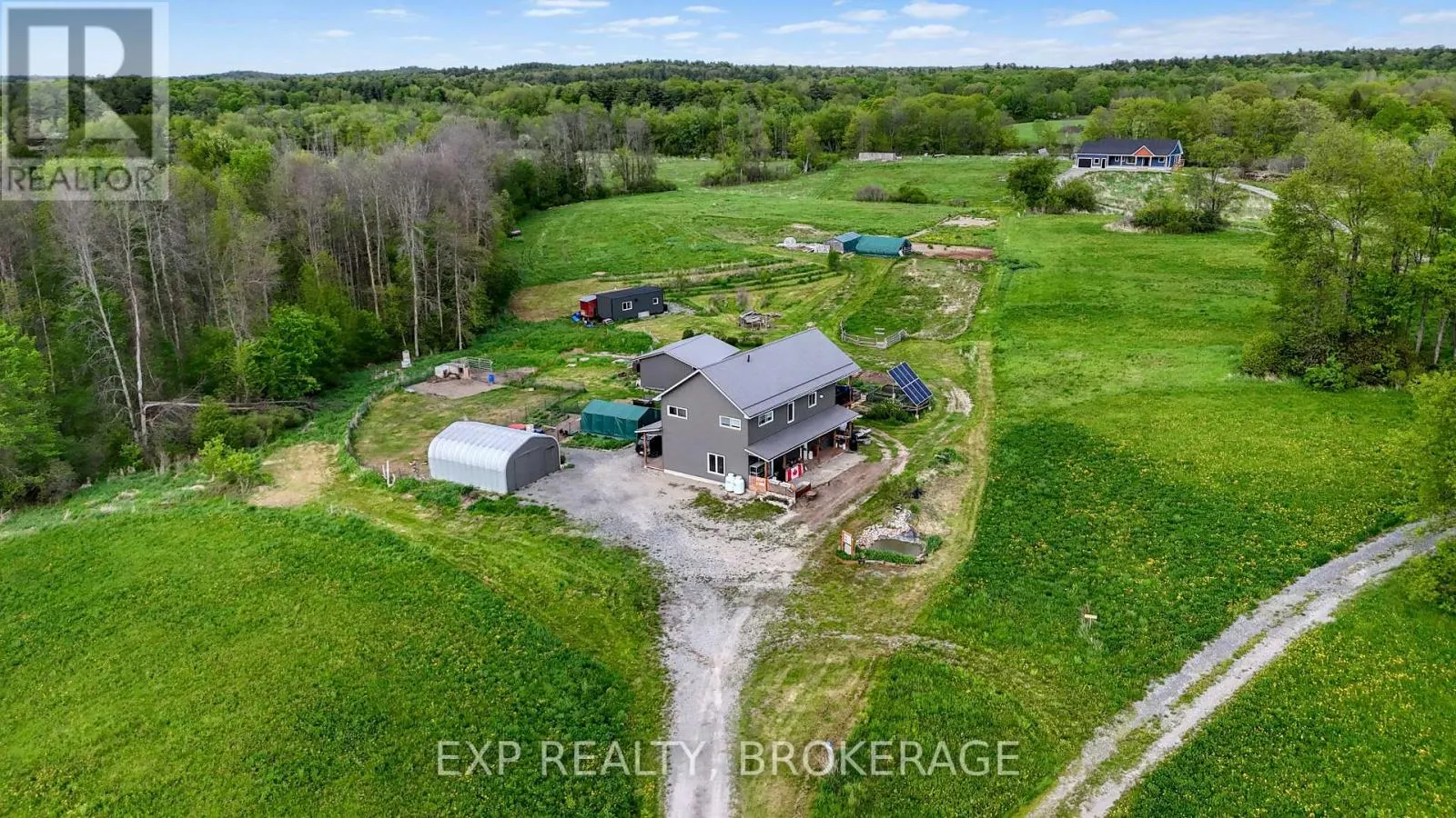 936 SHEFFIELD LANE