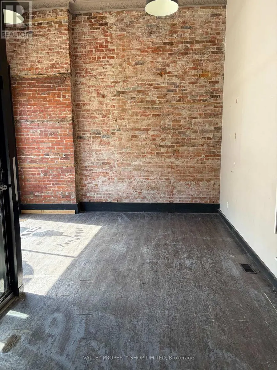 21 PEMBROKE STREET W