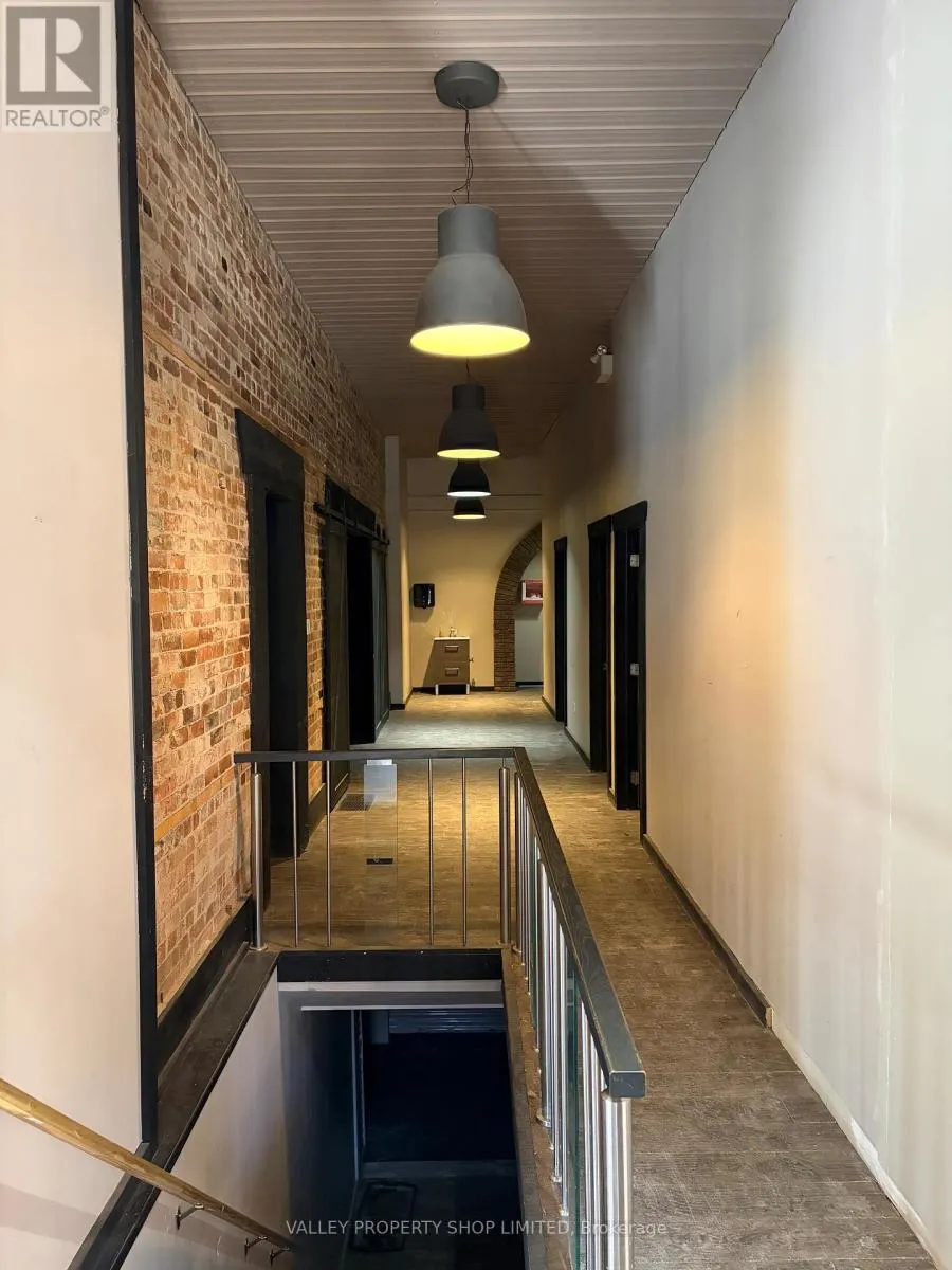 21 PEMBROKE STREET W
