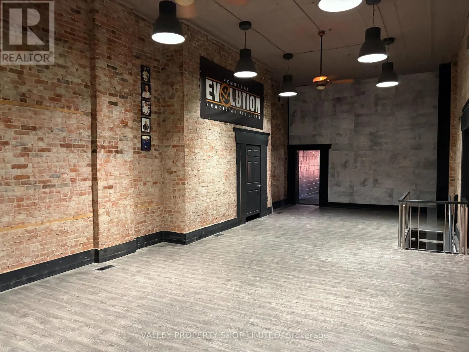 21 PEMBROKE STREET W