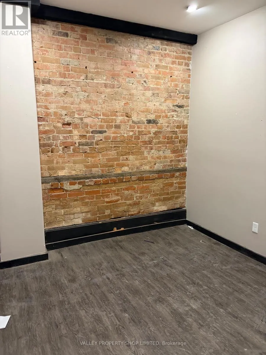21 PEMBROKE STREET W