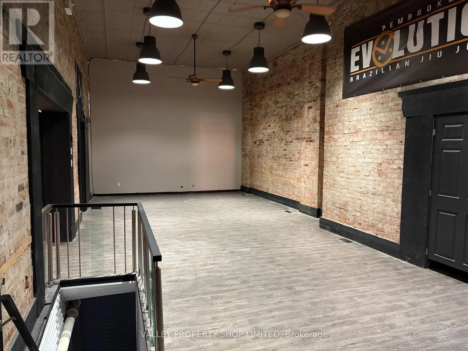 21 PEMBROKE STREET W