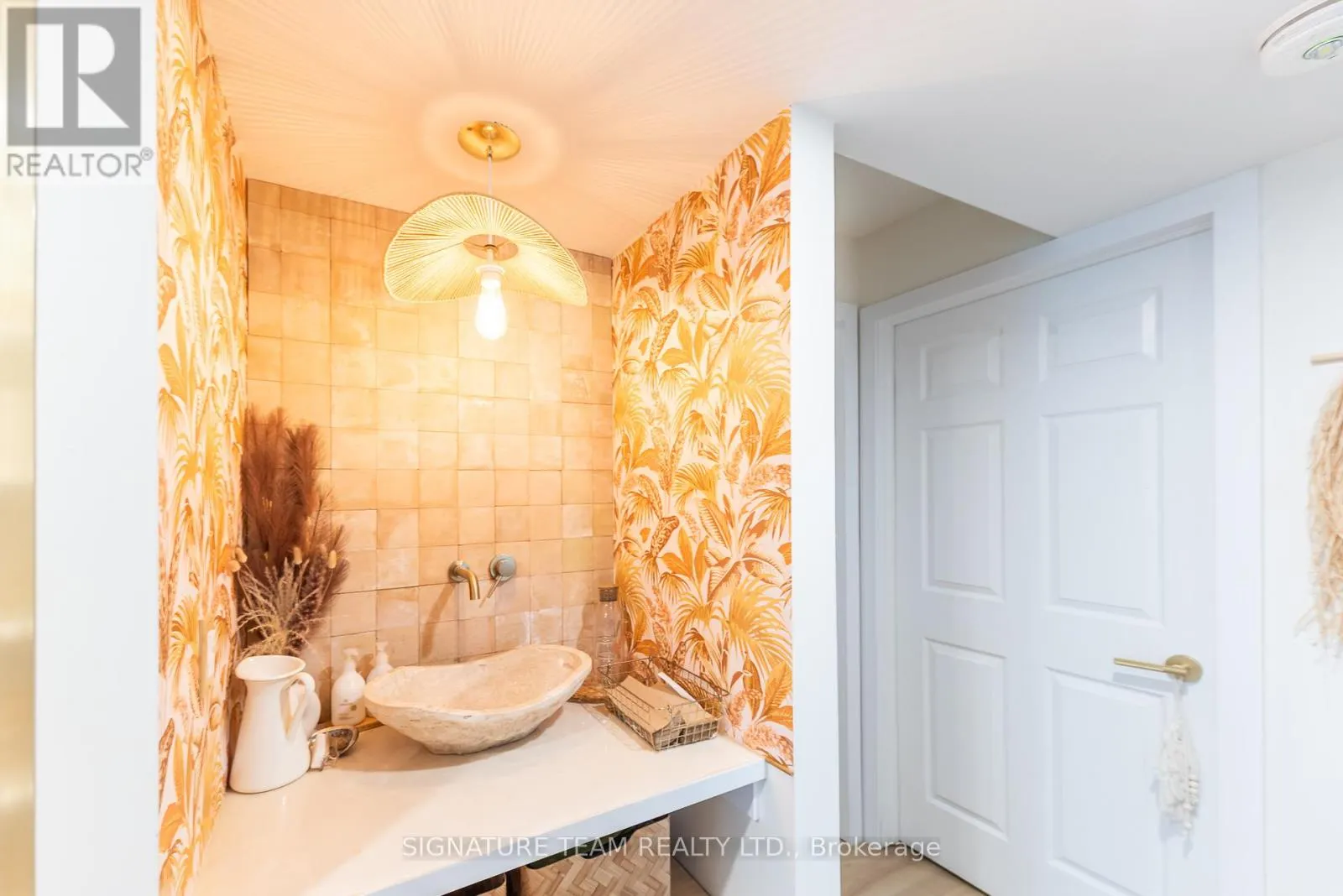 3227 PETAWAWA BOULEVARD