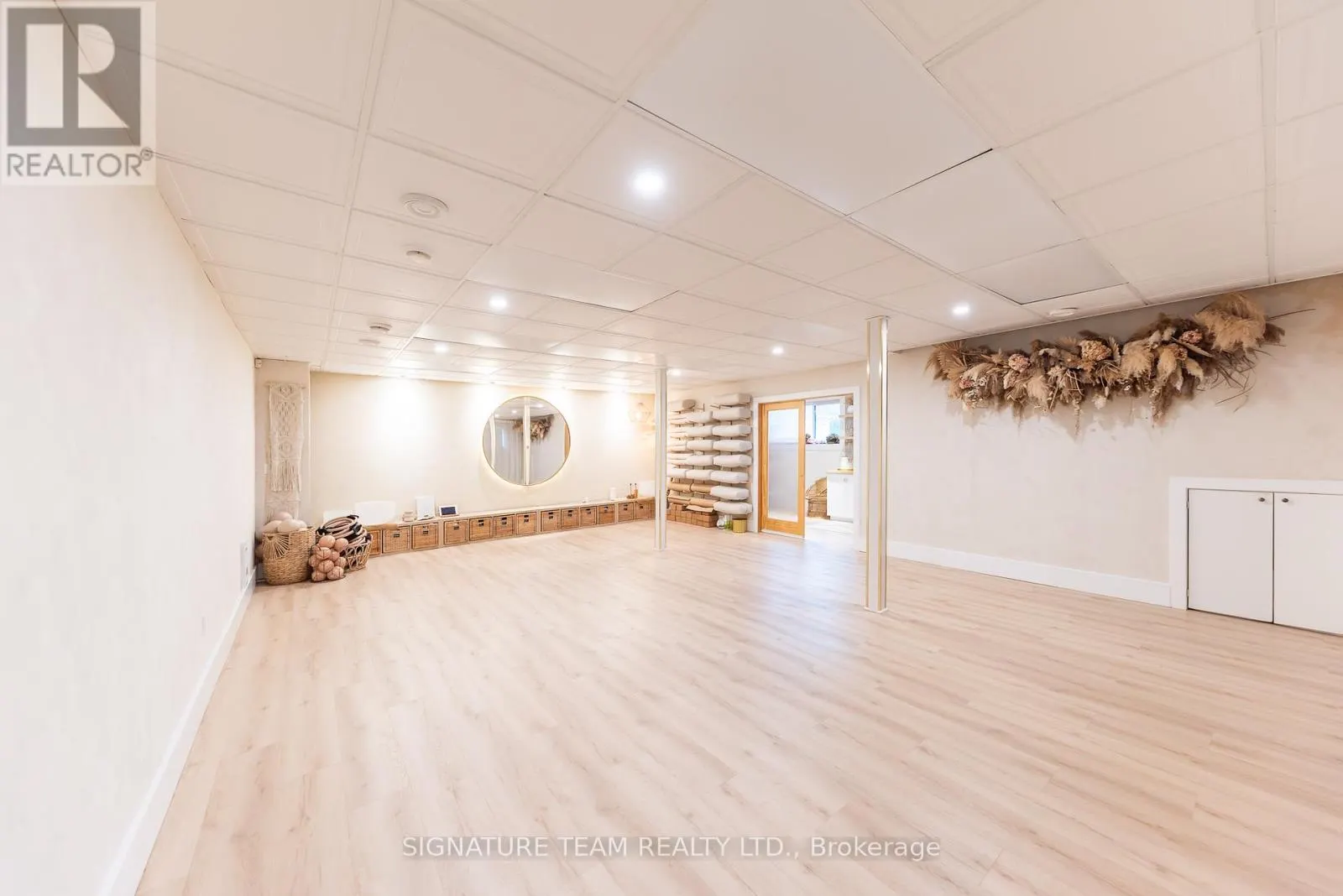 3227 PETAWAWA BOULEVARD