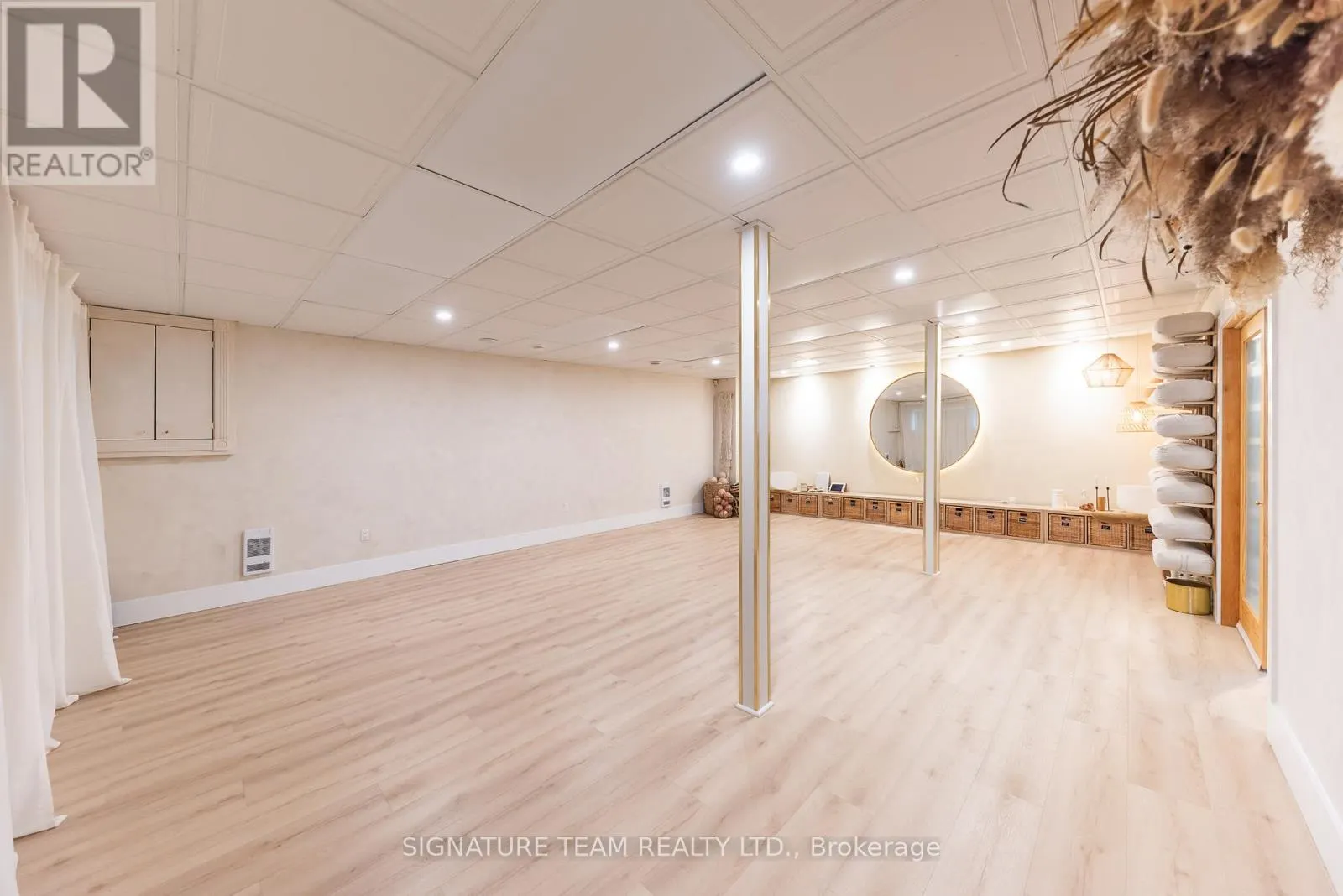 3227 PETAWAWA BOULEVARD