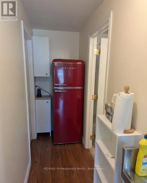 103 ST LAWRENCE STREET W