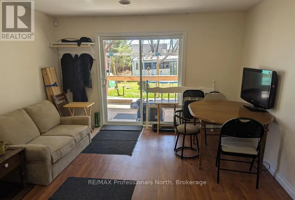 103 ST LAWRENCE STREET W